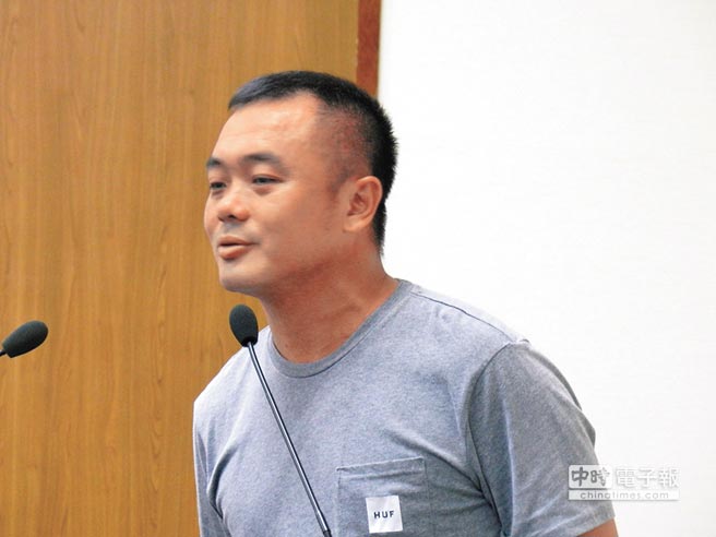 臺當局沖之鳥礁護漁不利 東圣吉船長:漁民不敢再去 臺當局沖之鳥礁護漁不利 東圣吉船長:漁民不敢再去