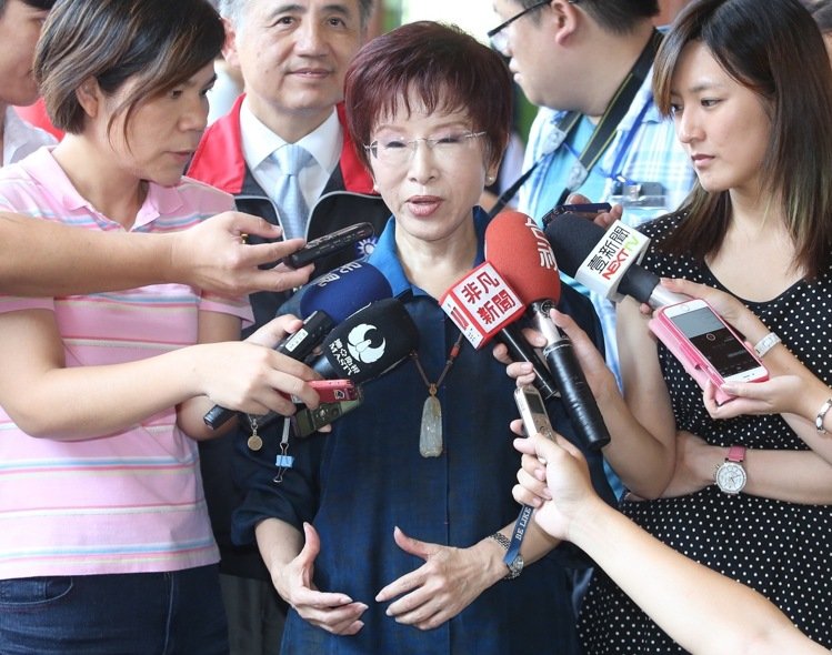 臺灣"國史館"禁大陸人士調閱惹議 洪秀柱:非常荒謬 臺灣"國史館"禁大陸人士調閱惹議 洪秀柱:非常荒謬