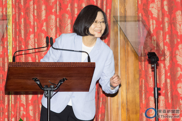 蔡英文稱承擔年金改革 臺退役少將:喊口號已不管用 蔡英文稱承擔年金改革 臺退役少將:喊口號已不管用