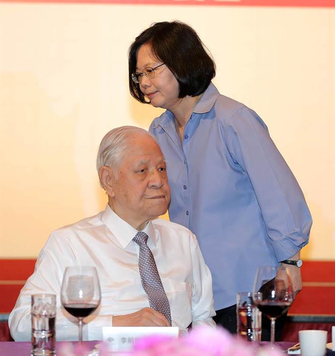 臺媒:不當黨產大火燒向蔡英文、李登輝 臺媒:不當黨產大火燒向蔡英文、李登輝