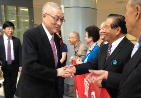 吳敦義抵達舊金山國際機場的情況。(圖片來源:臺灣《中時電子報》) 吳敦義抵達舊金山國際機場的情況。(圖片來源:臺灣《中時電子報》)