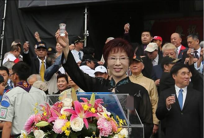 洪秀柱:民進黨違法殘忍追殺國民黨 還有何心情參加“慶典” 洪秀柱:民進黨違法殘忍追殺國民黨 還有何心情參加“慶典”