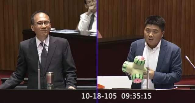 國(guó)民黨:蔡當(dāng)局不提“九二共識(shí)”猶如不提“伏地魔” 國(guó)民黨:蔡當(dāng)局不提“九二共識(shí)”猶如不提“伏地魔”