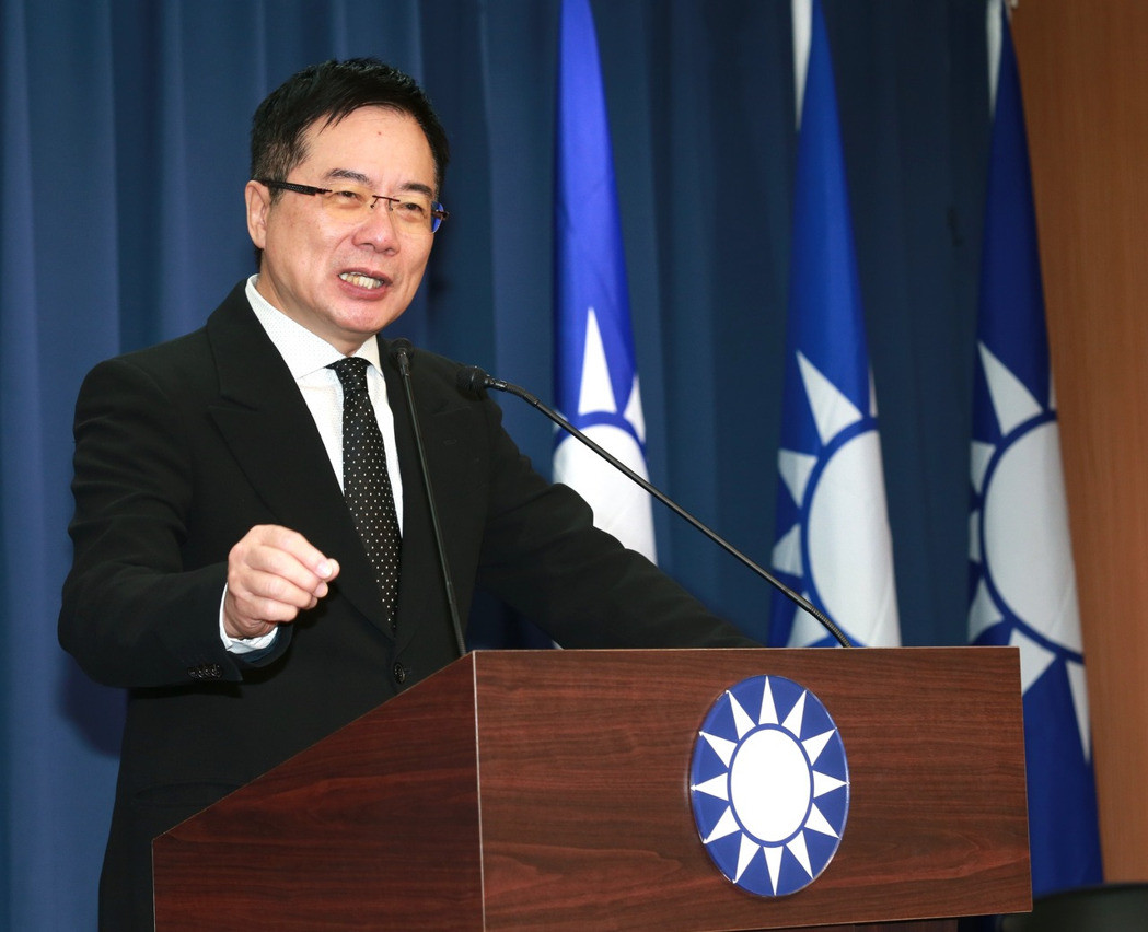 "黨產會"再凍國民黨賬戶 蔡正元批:太監級的錦衣衛 "黨產會"再凍國民黨賬戶 蔡正元批:太監級的錦衣衛