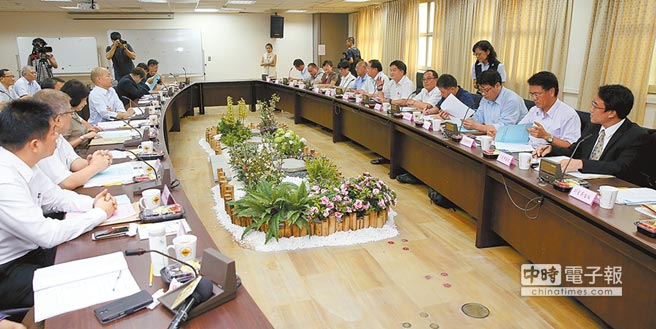 臺北農(nóng)產(chǎn)運銷公司上月董事會改選3席常務董事 臺北農(nóng)產(chǎn)運銷公司上月董事會改選3席常務董事