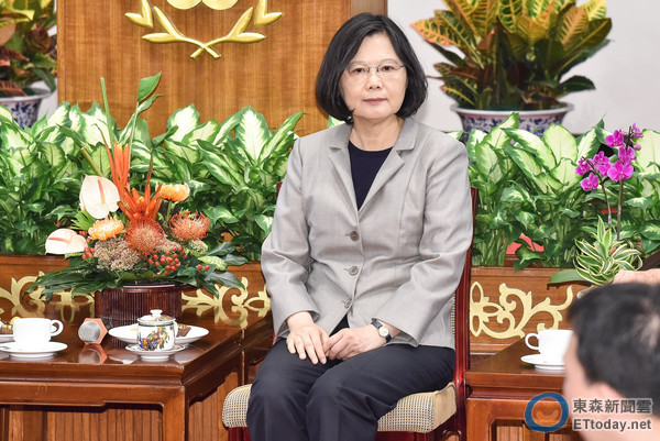 蔡英文年輕人別太挑工作 國民黨酸:權(quán)力者的傲慢 蔡英文年輕人別太挑工作 國民黨酸:權(quán)力者的傲慢