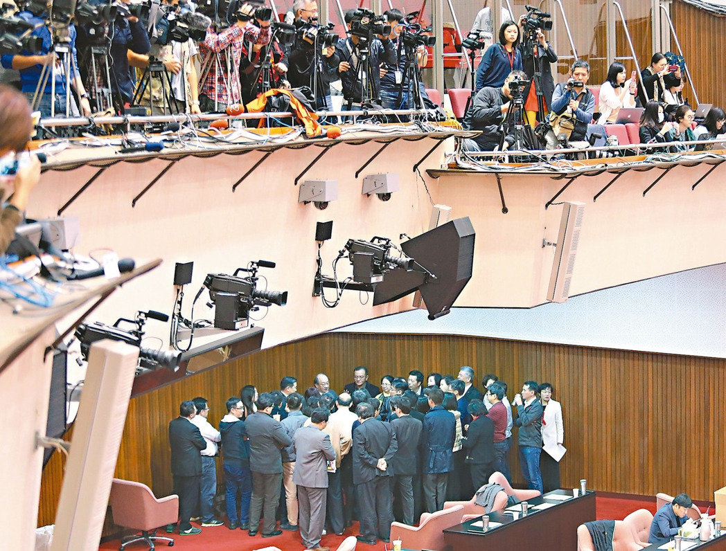 核食、同婚、年金改革 民進黨至少還要清理4戰場 核食、同婚、年金改革 民進黨至少還要清理4戰場