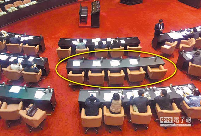 "時代力量"缺席公營事業預算審查 民進黨諷:時代缺席 "時代力量"缺席公營事業預算審查 民進黨諷:時代缺席