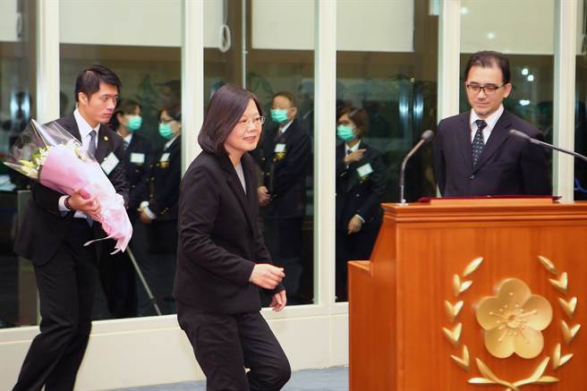 蔡英文呼吁投資中南美 蔡正元:請蔡家族以身作則 蔡英文呼吁投資中南美 蔡正元:請蔡家族以身作則