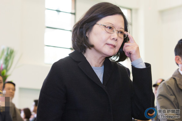 連勝文諷蔡英文是“轉型姐”將臺灣轉向發展停滯深淵 連勝文諷蔡英文是“轉型姐”將臺灣轉向發展停滯深淵