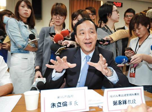 八千億新北一毛沒搶到!民調(diào)顯示不分藍(lán)綠都質(zhì)疑當(dāng)局 八千億新北一毛沒搶到!民調(diào)顯示不分藍(lán)綠都質(zhì)疑當(dāng)局