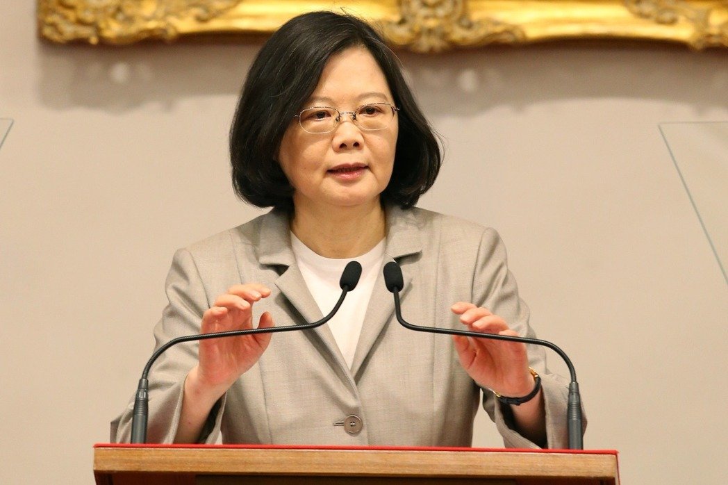 民進(jìn)黨自做民調(diào):54%民眾不滿意蔡英文! 民進(jìn)黨自做民調(diào):54%民眾不滿意蔡英文!