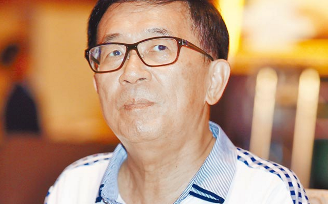 民調(diào)顯示:比起“特赦”臺(tái)灣民眾更傾向讓陳水扁服刑。(圖片來(lái)源:臺(tái)灣《中時(shí)電子報(bào)》) 民調(diào)顯示:比起“特赦”臺(tái)灣民眾更傾向讓陳水扁服刑。(圖片來(lái)源:臺(tái)灣《中時(shí)電子報(bào)》)