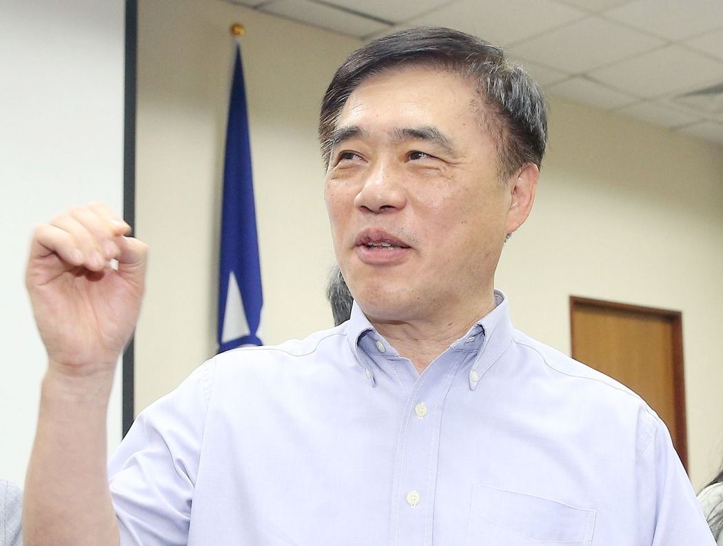 郝龍斌促前瞻公開辯論:馬英九敢,蔡英文做不到? 郝龍斌促前瞻公開辯論:馬英九敢,蔡英文做不到?