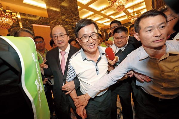 陳水扁嗆聲蔡英文保外就醫被撤銷?回籠與否關鍵在此 陳水扁嗆聲蔡英文保外就醫被撤銷?回籠與否關鍵在此