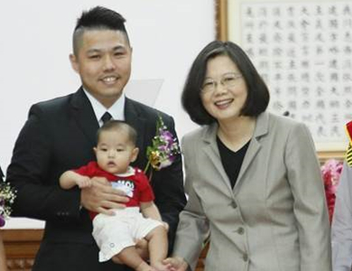 蔡英文一句話讓網友毛骨悚然 她吁蔡別成詐騙女皇 蔡英文一句話讓網友毛骨悚然 她吁蔡別成詐騙女皇