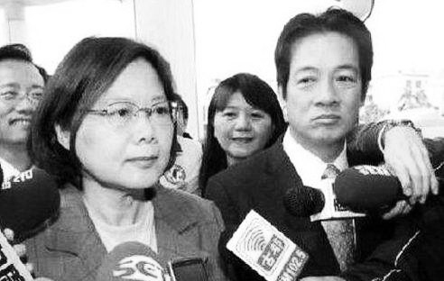 學(xué)者:民進黨兩岸困局蔡英文裝睡 賴清德“搶答” 學(xué)者:民進黨兩岸困局蔡英文裝睡 賴清德“搶答”