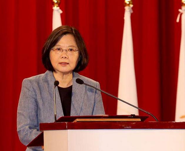 臺當局解除11位訪陸僑界人士職務 羅智強批蔡可惡 臺當局解除11位訪陸僑界人士職務 羅智強批蔡可惡