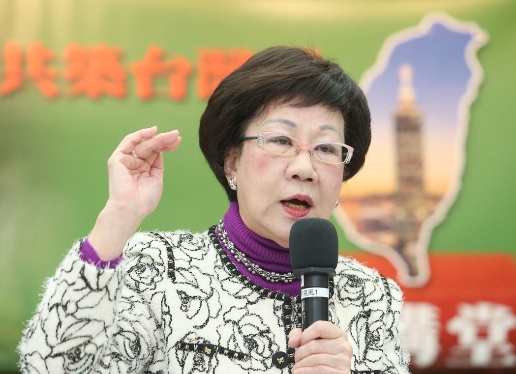 呂秀蓮質問蔡英文:為何不針對“一例一休”向大家道歉 呂秀蓮質問蔡英文:為何不針對“一例一休”向大家道歉