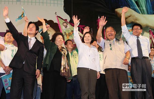 臺(tái)作家斷言:蔡英文連任不可能成功已是鐵的事實(shí) 臺(tái)作家斷言:蔡英文連任不可能成功已是鐵的事實(shí)