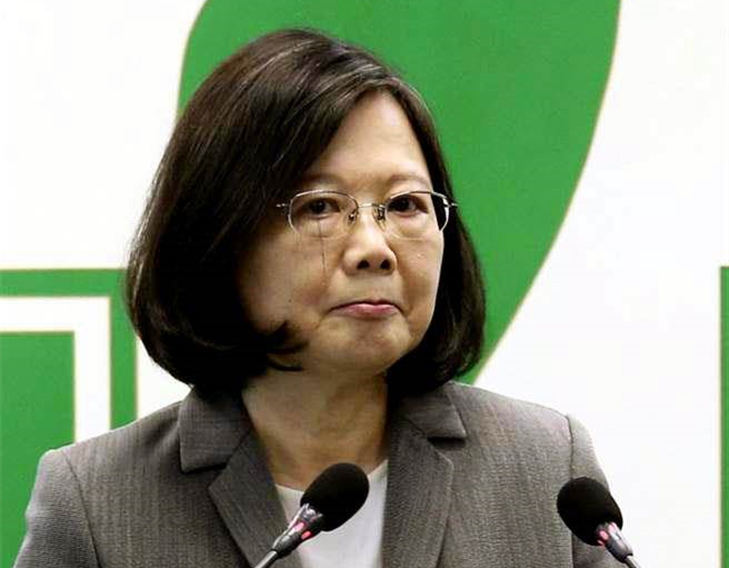 羅智強(qiáng)擔(dān)憂:等不到蔡英文下臺 臺灣就先垮臺 羅智強(qiáng)擔(dān)憂:等不到蔡英文下臺 臺灣就先垮臺