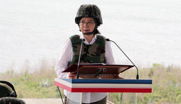 臺軍將領批蔡英文造潛艇是花大錢拿臺灣前途打水漂 臺軍將領批蔡英文造潛艇是花大錢拿臺灣前途打水漂