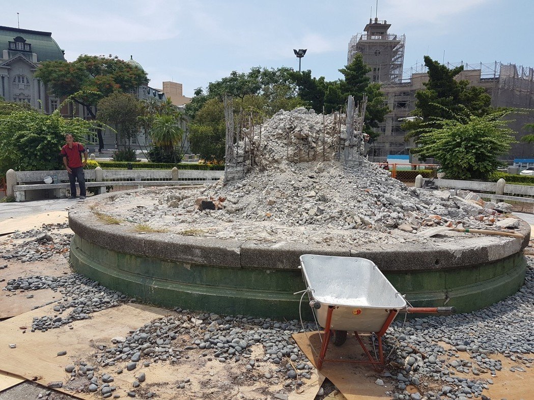 臺南藍議員:賴清德都走了“國父”為何不能歸位? 臺南藍議員:賴清德都走了“國父”為何不能歸位?