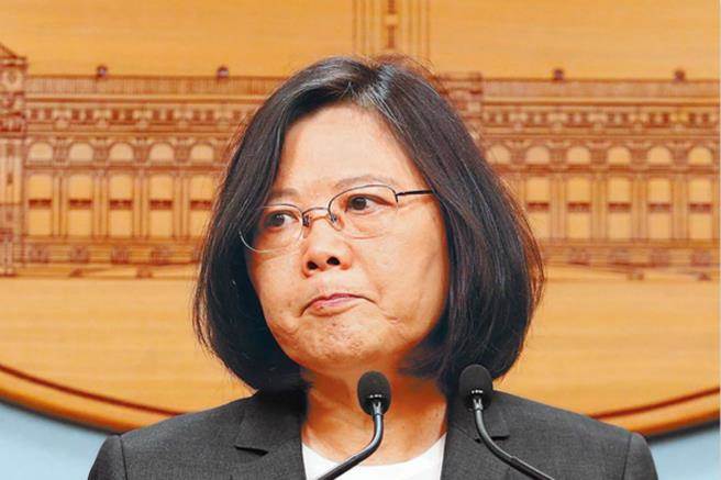 民進黨一大問題困擾蔡英文 臺作家:有點同情她 民進黨一大問題困擾蔡英文 臺作家:有點同情她