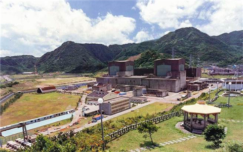 民進黨能源政策“燒掉”1.6兆 侯漢廷:良心不會痛嗎.jpg