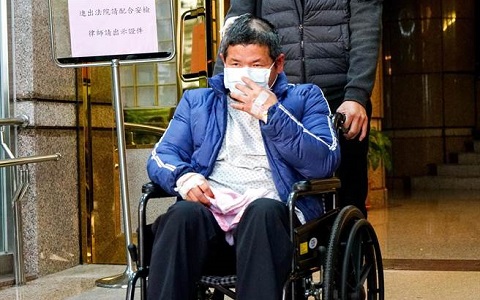 普悠瑪列車司機員尤姓男子23日清晨以50萬元新臺幣交保。