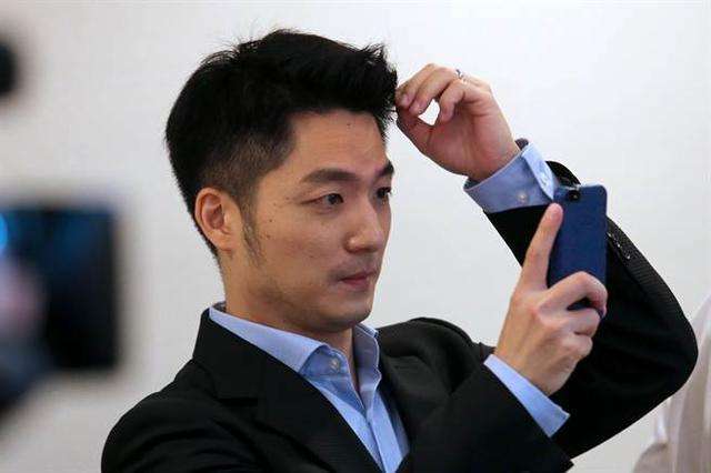 備戰2022 蔣萬安確定參選臺北市長 羅智強呼吁“強強聯手” 備戰2022 蔣萬安確定參選臺北市長 羅智強呼吁“強強聯手”