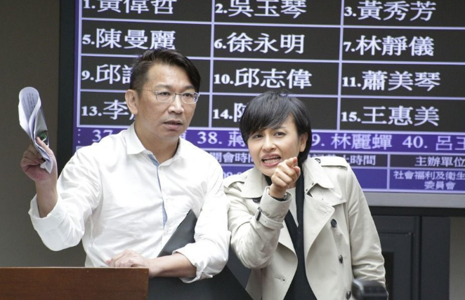 民進(jìn)黨與太陽花勢力決裂?認(rèn)真你就輸了 民進(jìn)黨與太陽花勢力決裂?認(rèn)真你就輸了