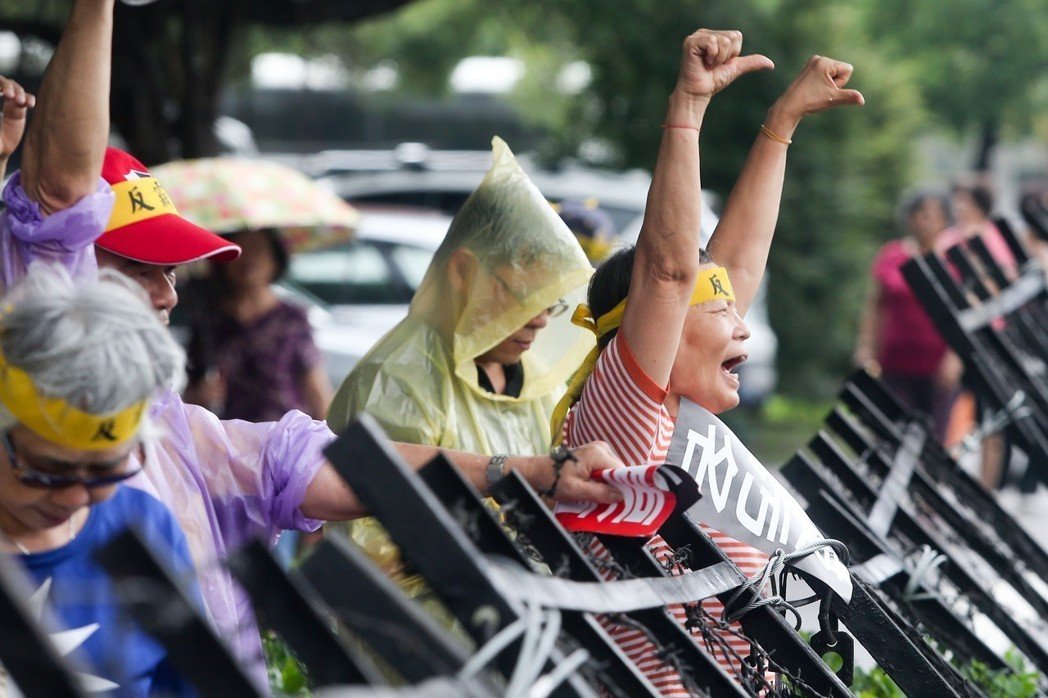 臺(tái)灣前“立委”揭民進(jìn)黨愚人的經(jīng)典謊言 這下真相大白了 臺(tái)灣前“立委”揭民進(jìn)黨愚人的經(jīng)典謊言 這下真相大白了