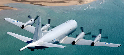 P-3C反潛機抵臺臺空軍以噴水儀式歡迎(圖)