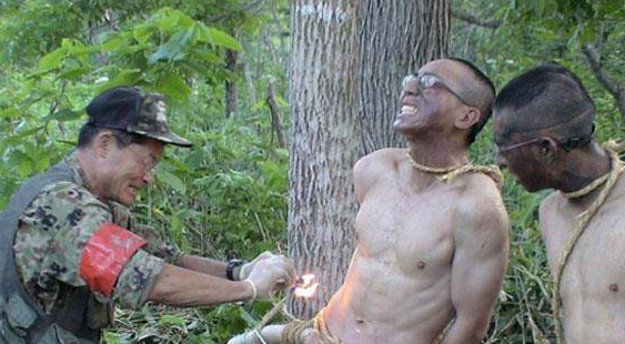 疑似日本自衛隊士兵,全裸接受魔鬼訓練