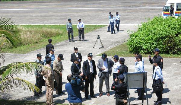 臺“國防部長”:擴(kuò)建太平島碼頭不是戰(zhàn)備擴(kuò)張 臺“國防部長”:擴(kuò)建太平島碼頭不是戰(zhàn)備擴(kuò)張