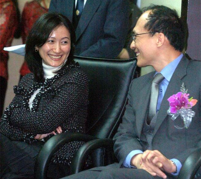 新"閣揆"林全與妻子相差19歲 不僅師生戀還是上下屬 新"閣揆"林全與妻子相差19歲 不僅師生戀還是上下屬