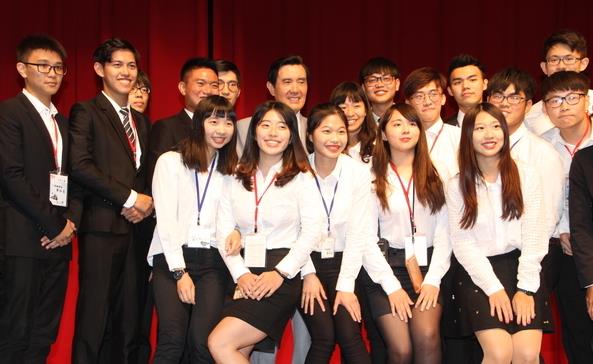 馬英九演講自嘲:有這種太太哪里還需要敵人 馬英九演講自嘲:有這種太太哪里還需要敵人