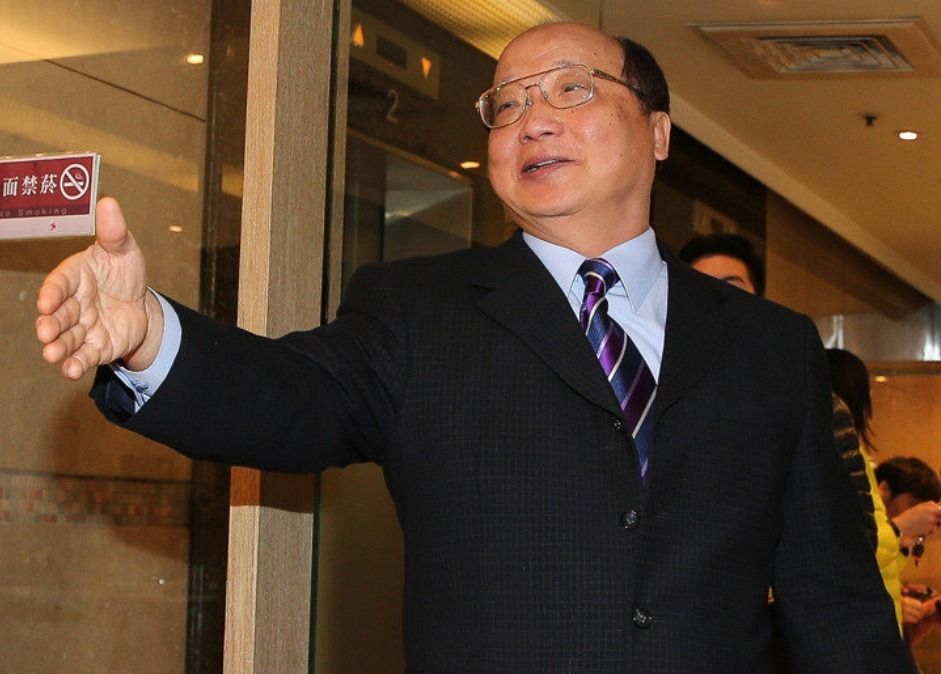 胡志強入院3星期今將出院 告誡勿以工作狂為榮 胡志強入院3星期今將出院 告誡勿以工作狂為榮