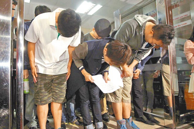 臺灣連鎖飲料店英國藍6種茶飲含農藥 將無限停業 臺灣連鎖飲料店英國藍6種茶飲含農藥 將無限停業