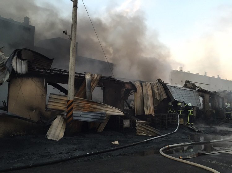 彰化秀水工廠今天凌晨火警 工廠燒毀無人傷 彰化秀水工廠今天凌晨火警 工廠燒毀無人傷