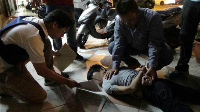 臺灣一對毒鴛鴦吵架竟對空鳴槍 事后雙雙落網(wǎng) 臺灣一對毒鴛鴦吵架竟對空鳴槍 事后雙雙落網(wǎng)