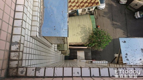 因男友不懂她 臺灣17歲少女跳樓自殺身亡 因男友不懂她 臺灣17歲少女跳樓自殺身亡