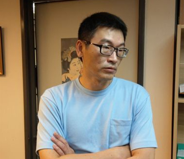 民進黨議員1晚光顧2家酒店把辣妹 稱"不得已去坐坐" 民進黨議員1晚光顧2家酒店把辣妹 稱"不得已去坐坐"