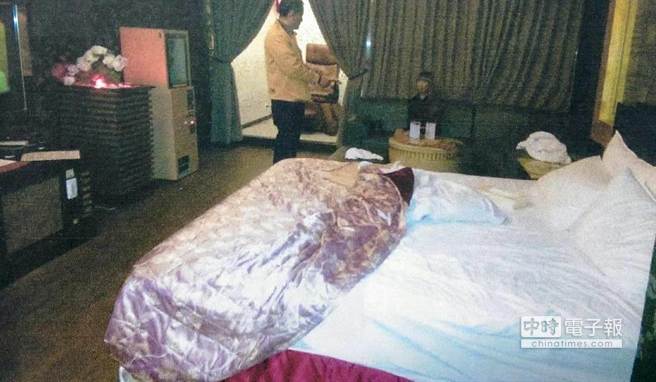 45歲曾女年齡足以當18歲嫖客的媽。(臺媒圖) 45歲曾女年齡足以當18歲嫖客的媽。(臺媒圖)