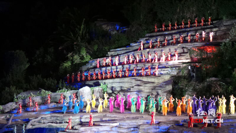 【網絡媒體走轉改】韓國游客點贊《天門狐仙·新劉海砍樵》 【網絡媒體走轉改】韓國游客點贊《天門狐仙·新劉海砍樵》