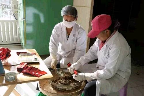 【網絡媒體“走轉改”】看看果洛州的“三色班瑪”都有哪些高大上的好東東