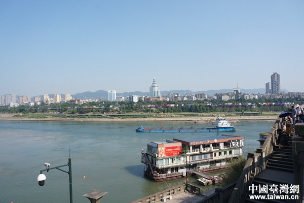 長江公園可見三江交匯口 長江公園可見三江交匯口