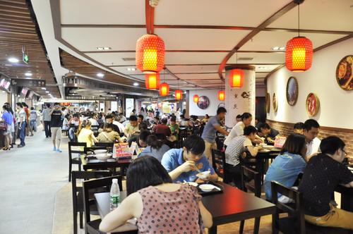 受大陸電商沖擊 臺資3C賣場轉型提高餐飲比例 受大陸電商沖擊 臺資3C賣場轉型提高餐飲比例