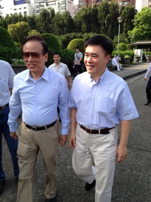 連勝文拋新政見 郝龍斌力挺:錢該用在刀口上 連勝文拋新政見 郝龍斌力挺:錢該用在刀口上